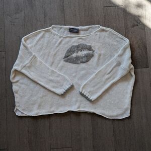 Wooden Ships white cropped loose knit sweater gray lip kiss small medium
